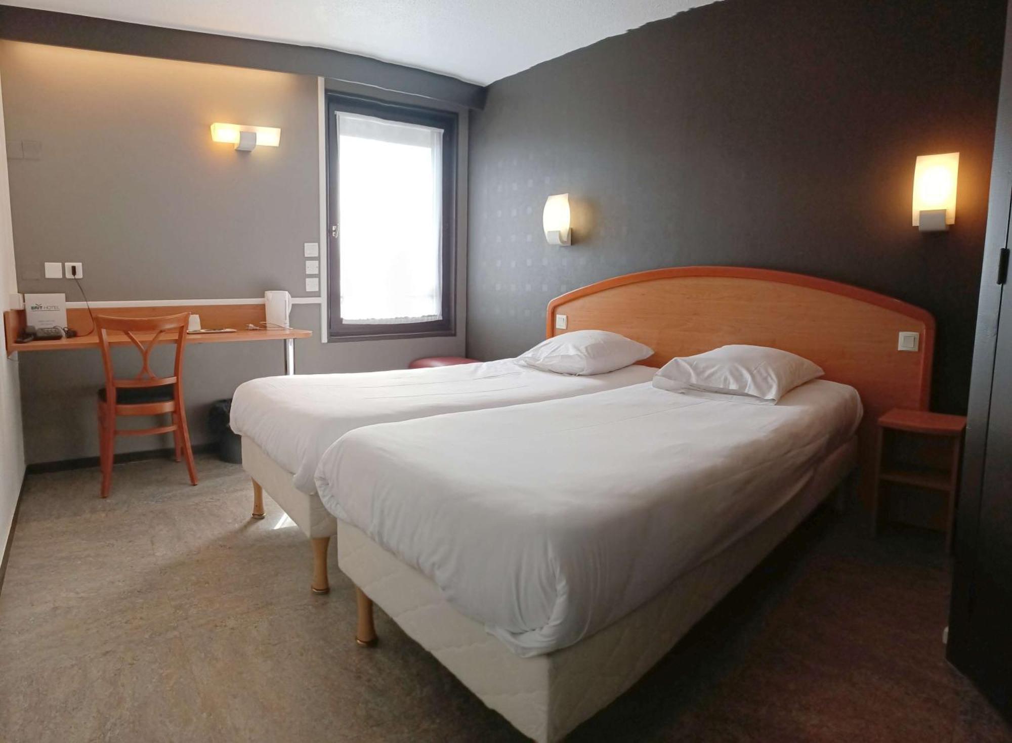 Brit Hotel Besancon L'Horloge Eksteriør bilde
